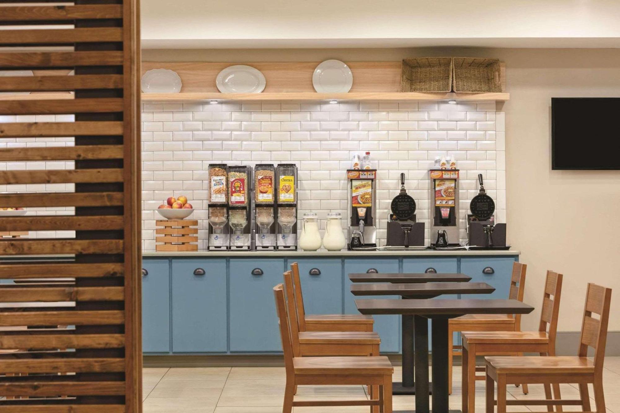 Country Inn & Suites By Radisson, Petersburg, Va ภายนอก รูปภาพ