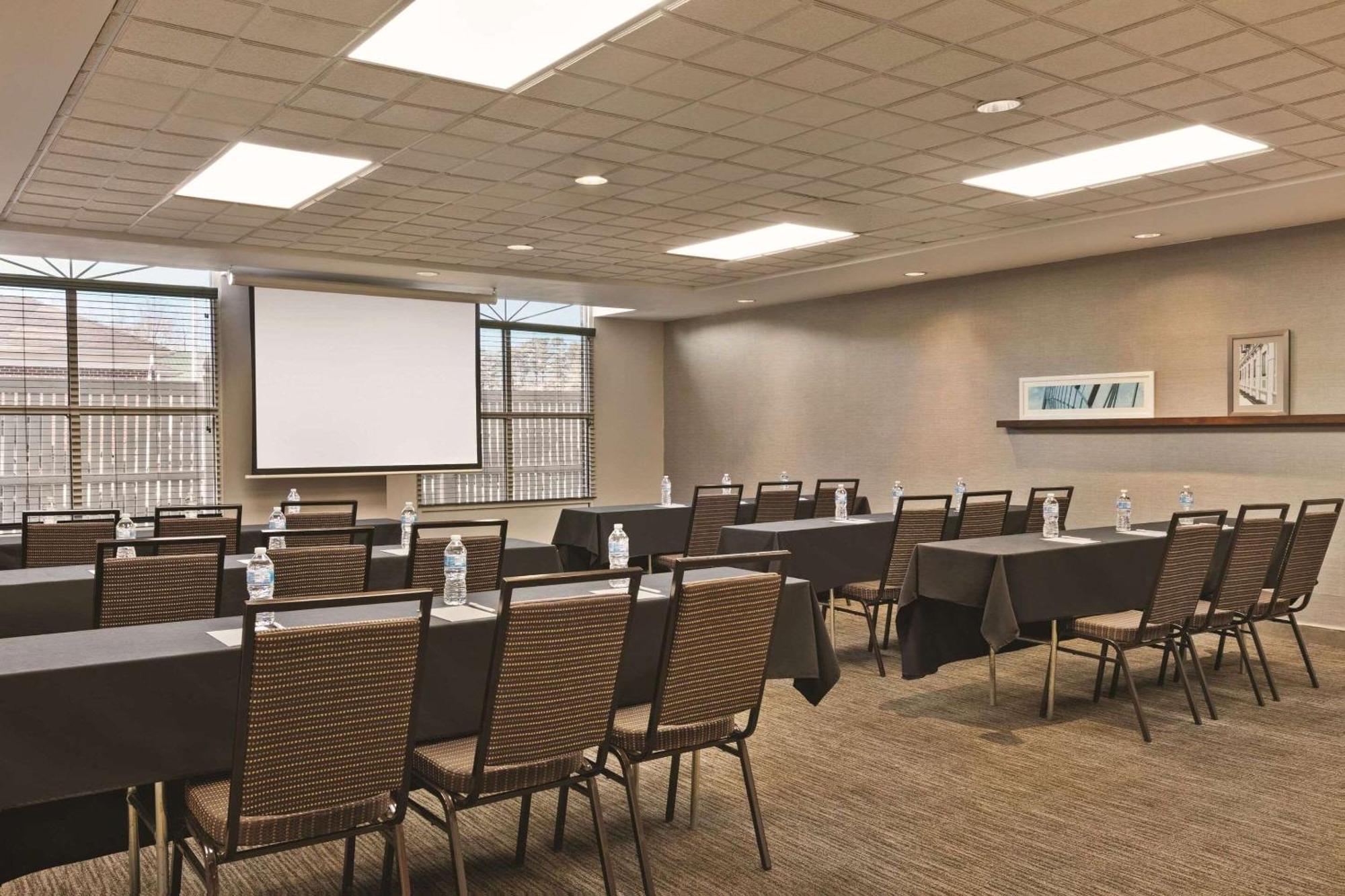 Country Inn & Suites By Radisson, Petersburg, Va ภายนอก รูปภาพ